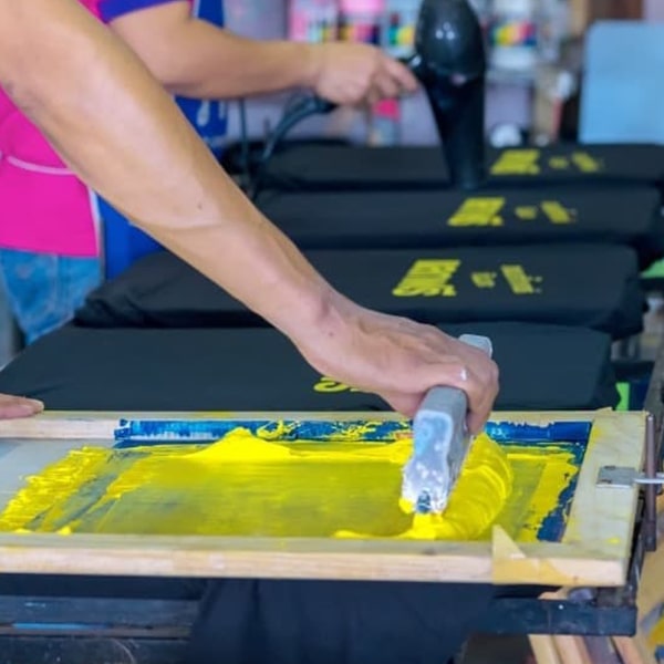 Screen Printing: Pros and Cons 