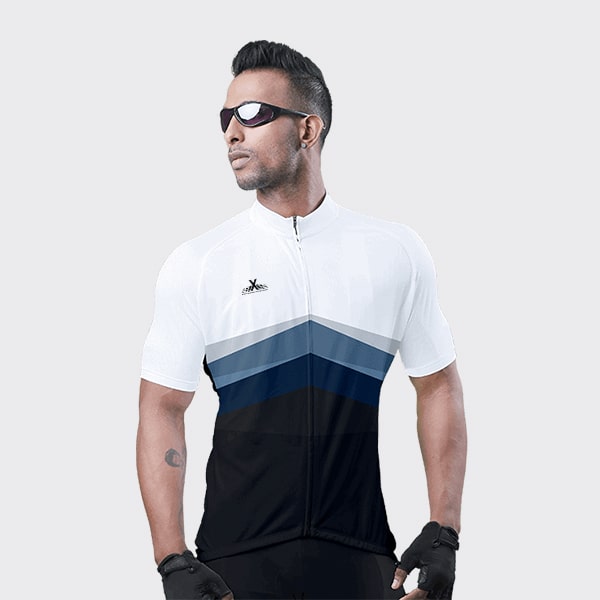 5 Essential Cycling Gear For Winters